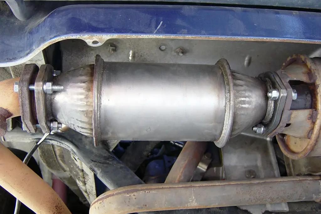 What Is The In A Catalytic Converter Made Of at Katherine